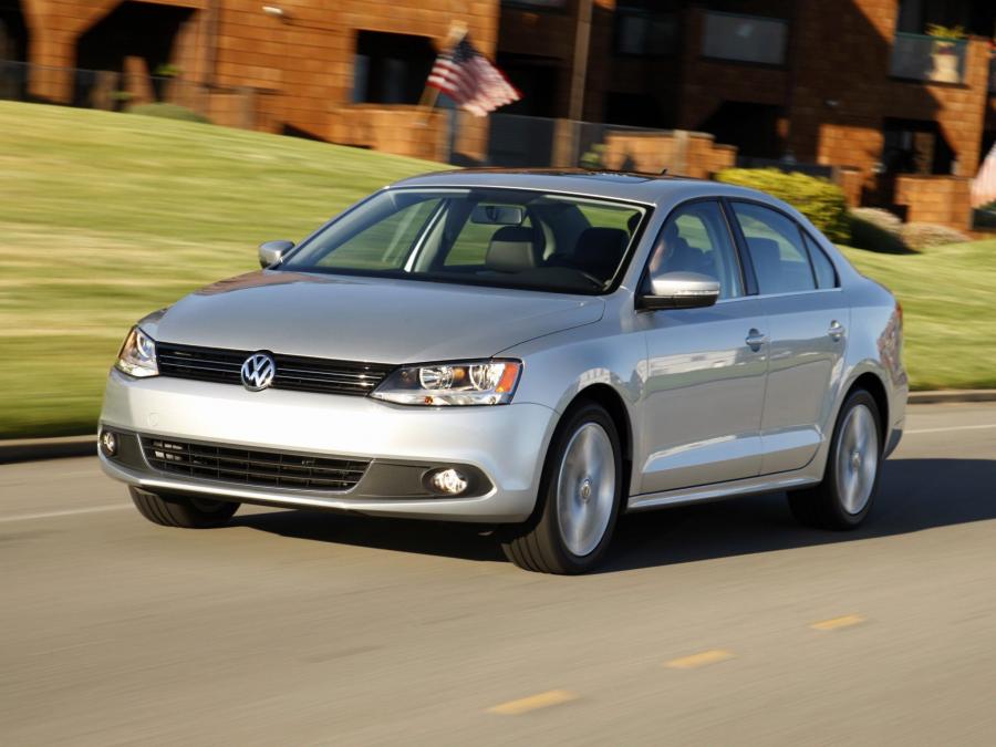  Volkswagen Jetta 2010 года  (US) (фото 30 из 52)